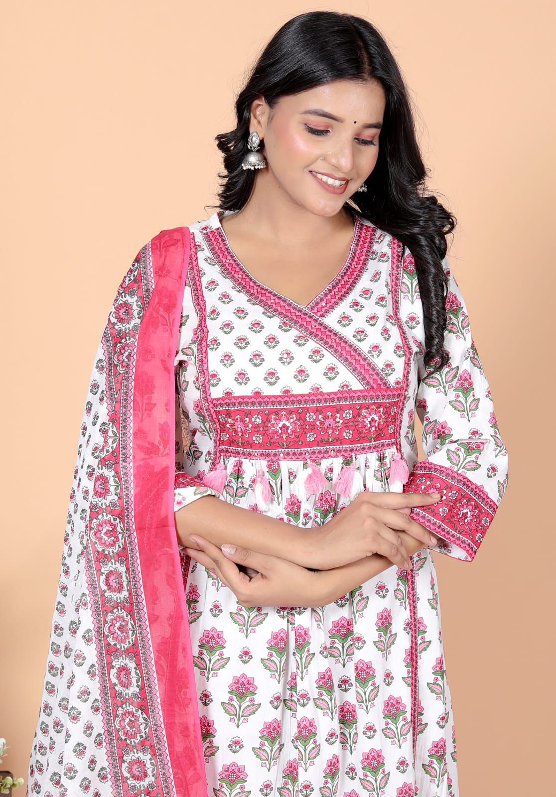 Kuruvi White Floral A-Line Kurta Set with Duppata pockets and palazzo pants