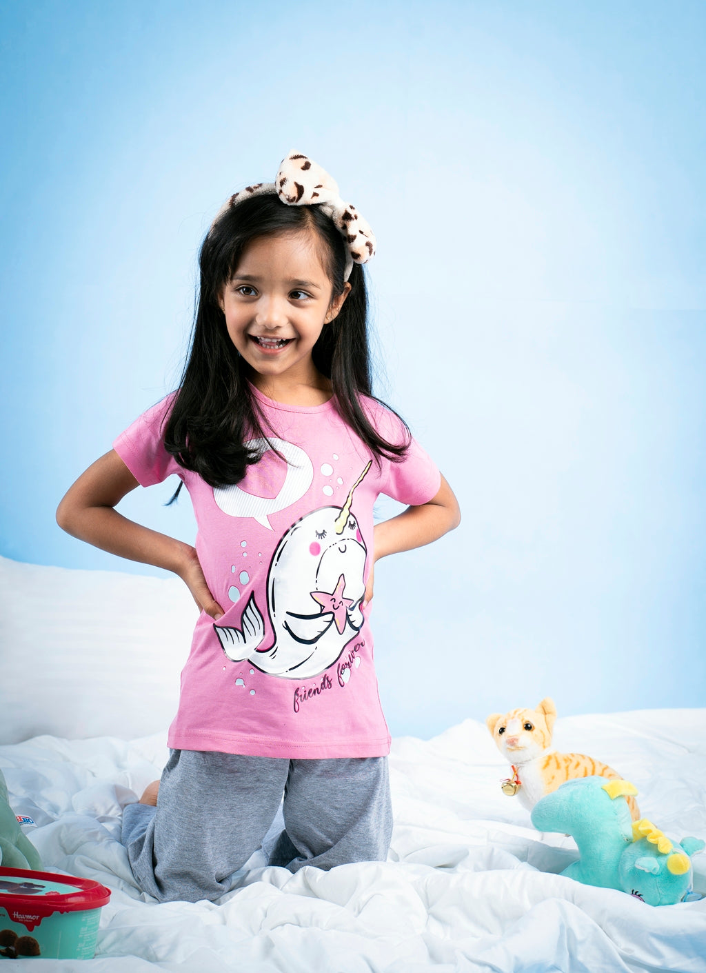 Girls Pyjama Set in Baby pink colour with Cartoon Print