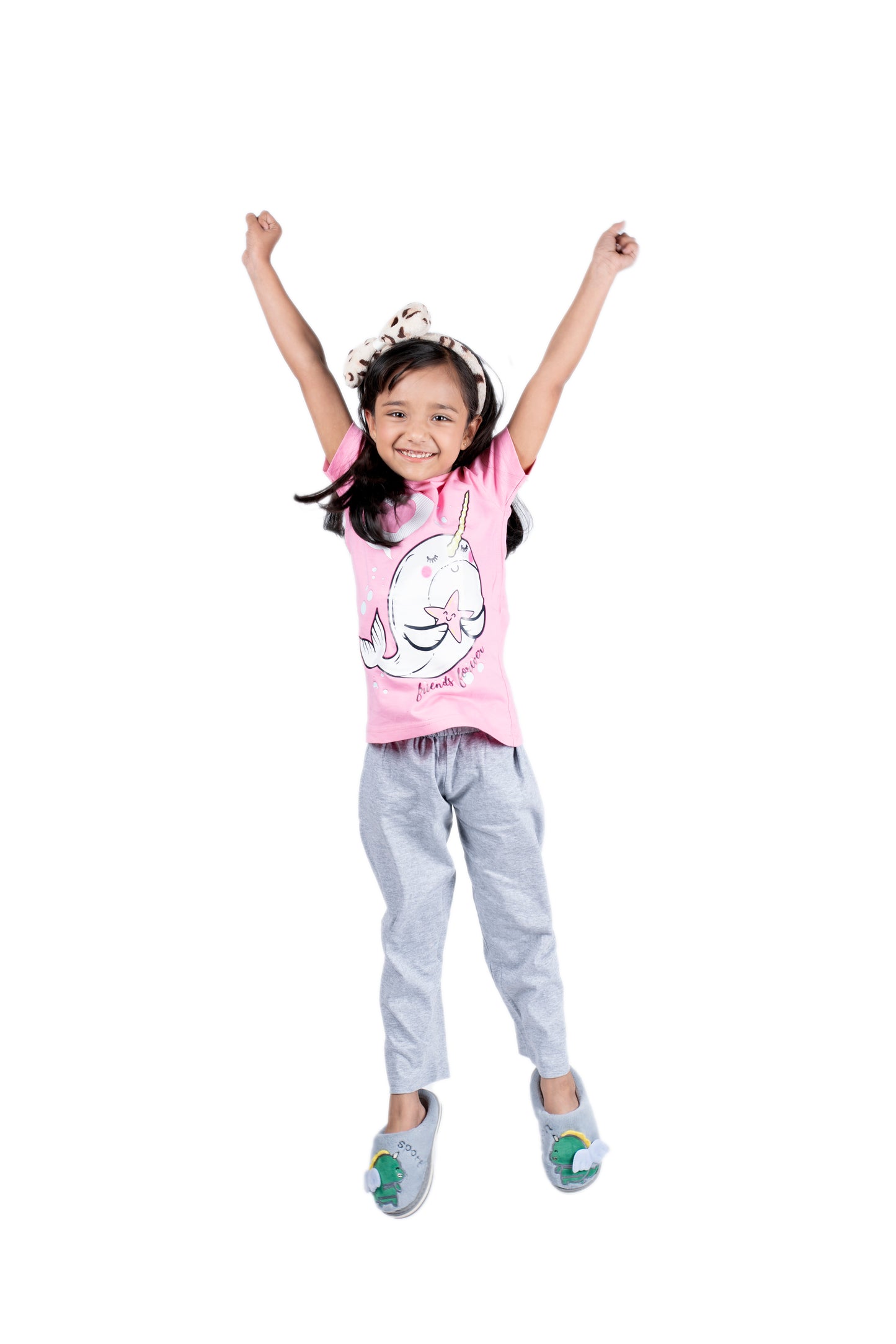 Girls Pyjama Set in Baby pink colour with Cartoon Print